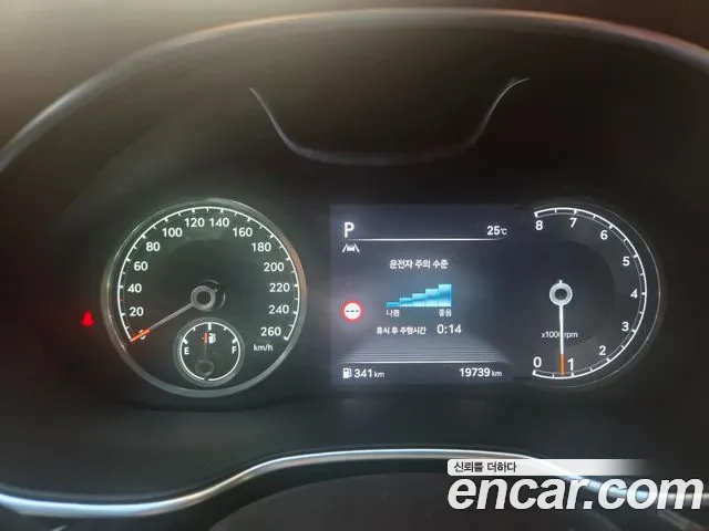Genesis G80 RG3 — Фото автомобиля 14