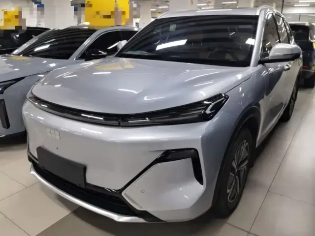 Фотография автомобиля — Geely Galaxy Starship 7 EM-i