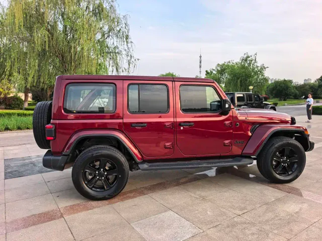 Jeep Wrangler — Фото автомобиля 5
