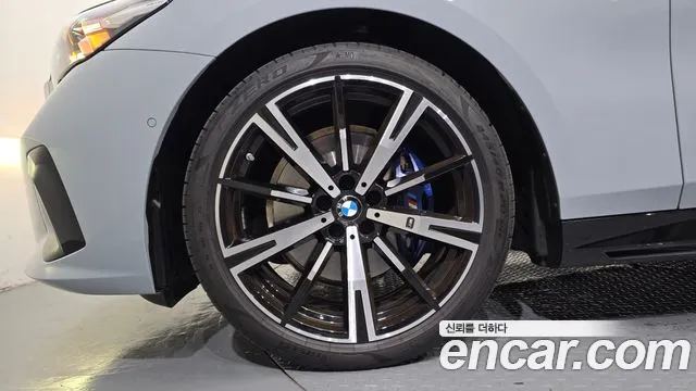 BMW 5-Series 5 серия (G60) 530i xDrive M Sport — Фото автомобиля 5