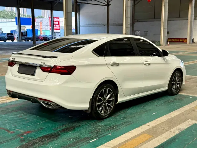 Geely Binrui — Фото автомобиля 5