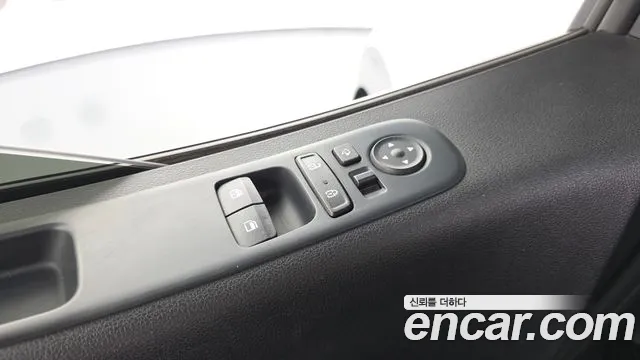 Hyundai Staria — Фото автомобиля 30