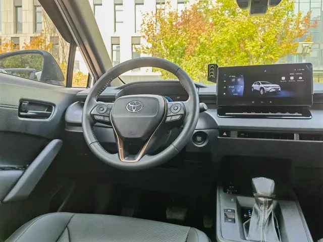 Toyota Frontlander — Фото автомобиля 10