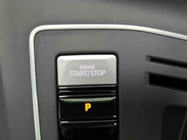 Volkswagen Golf 2023 280TSI DSG Pro — Фото автомобиля 10