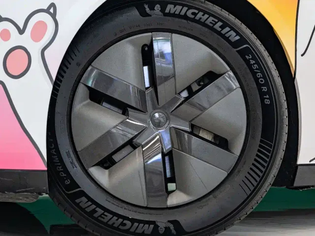 Li Auto MEGA — Фото автомобиля 7