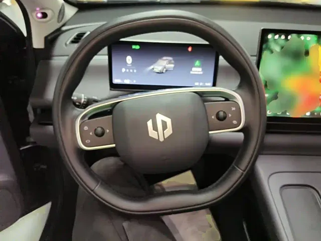 Leapmotor C16 — Фото автомобиля 10