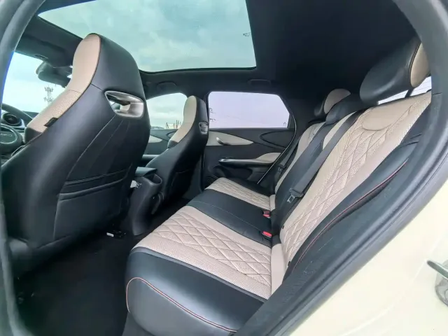 BYD Dolphin — Фото автомобиля 8
