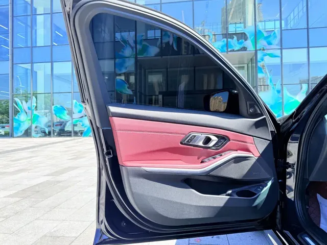 BMW 3 Series — Фото автомобиля 11