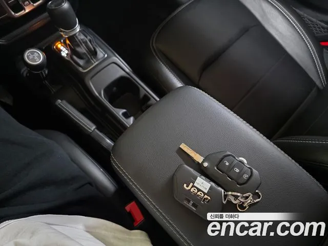 Jeep Wrangler Wrangler (JL) — Фото автомобиля 10