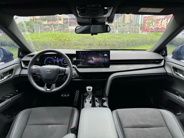 Toyota Camry — Фото автомобиля 15