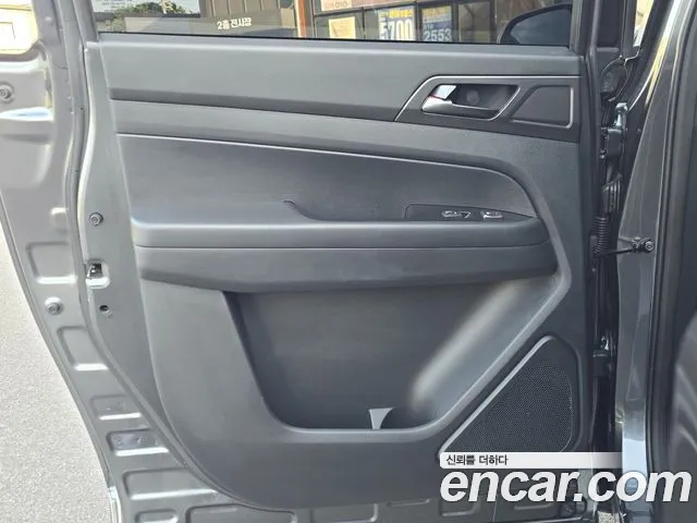 KG_Mobility_Ssangyong Rexton Новый Rexton Sport Дизель 2.2 4WD — Фото автомобиля 11