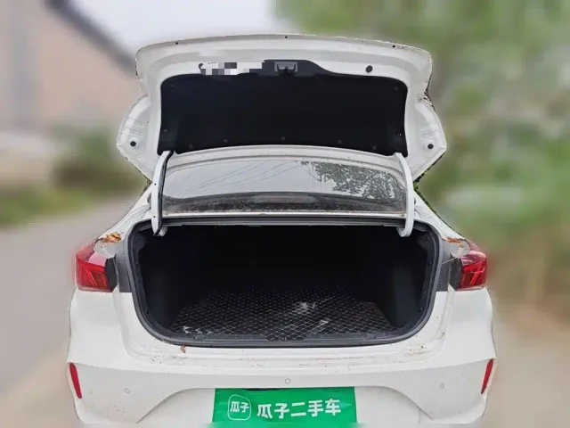 Changan Eado — Фото автомобиля 15