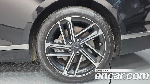 Genesis G80 RG3 — Фото автомобиля 6