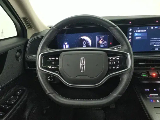 Lincoln Corsair — Фото автомобиля 15