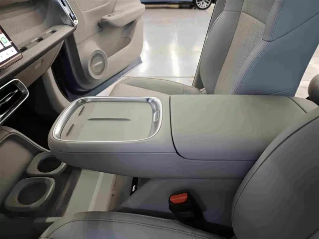 Leapmotor B10 — Фото автомобиля 15