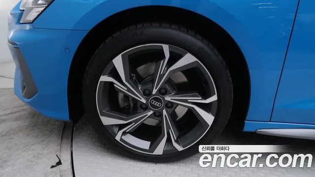 Audi A3 — Фото автомобиля 5