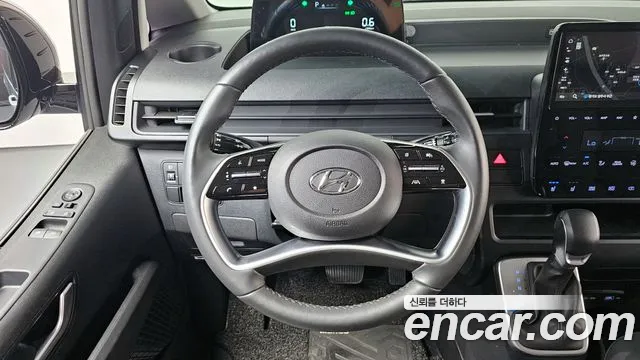 Hyundai Staria Staria L3.5 Tourer 11 мест — Фото автомобиля 12