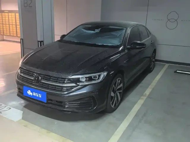 Фотография автомобиля — Volkswagen Sagitar