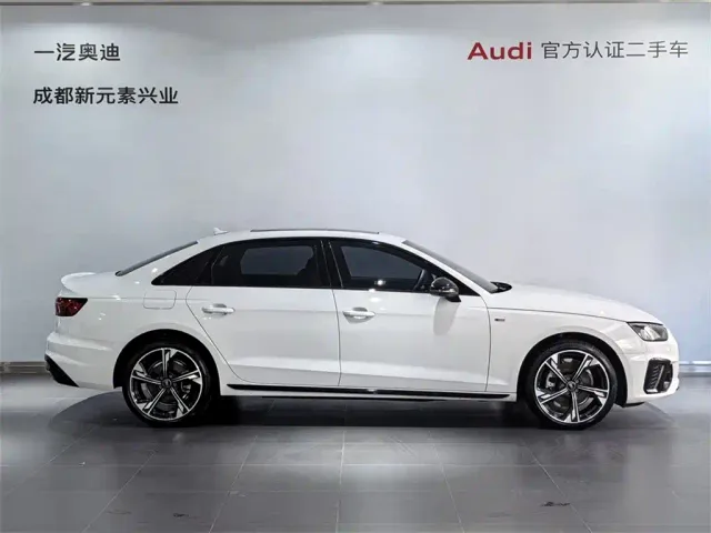 Audi A4L — Фото автомобиля 3