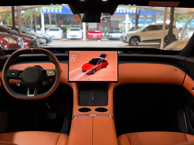 Xiaomi Auto Xiaomi YU7 2025 Extended Range RWD Edition — Фото автомобиля 12