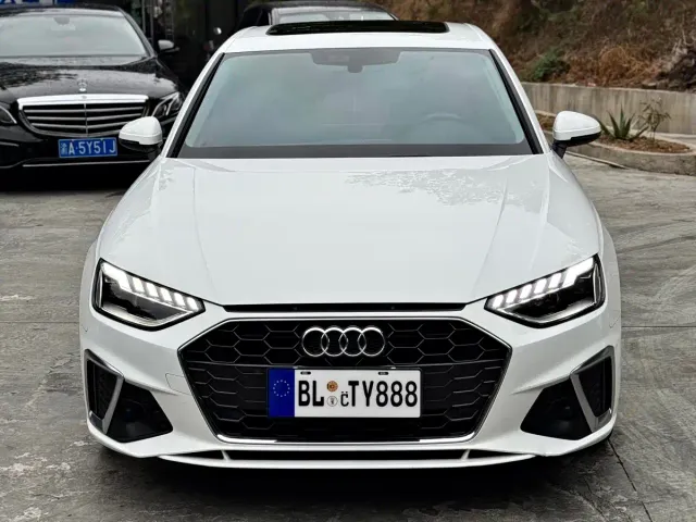 Audi A4L — Фото автомобиля 4