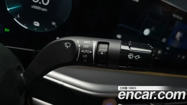 Hyundai Grandeur GN7 — Фото автомобиля 30