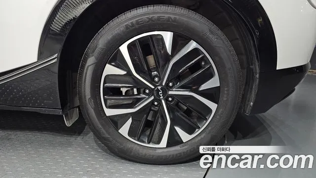 Kia EV6 — Фото автомобиля 20