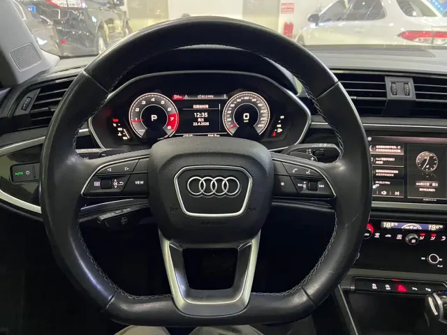 Audi Q3 — Фото автомобиля 22