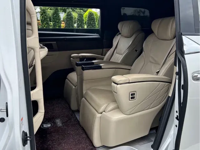 Toyota Alphard — Фото автомобиля 6