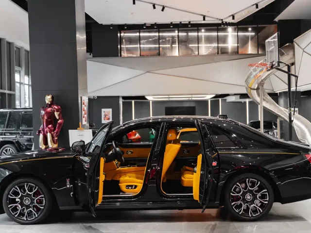 Rolls-Royce Ghost — Фото автомобиля 7