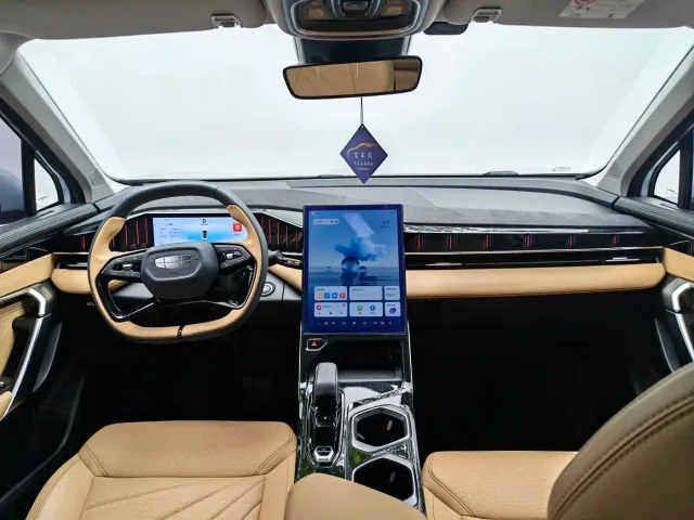 Geely Boyue L — Фото автомобиля 6