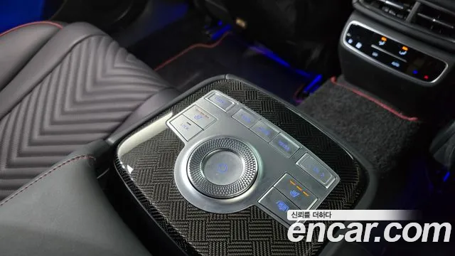 Genesis G80 Бензин 2.5 турбо AWD — Фото автомобиля 21