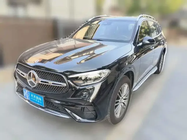 Фотография автомобиля — Mercedes-Benz GLC-Class