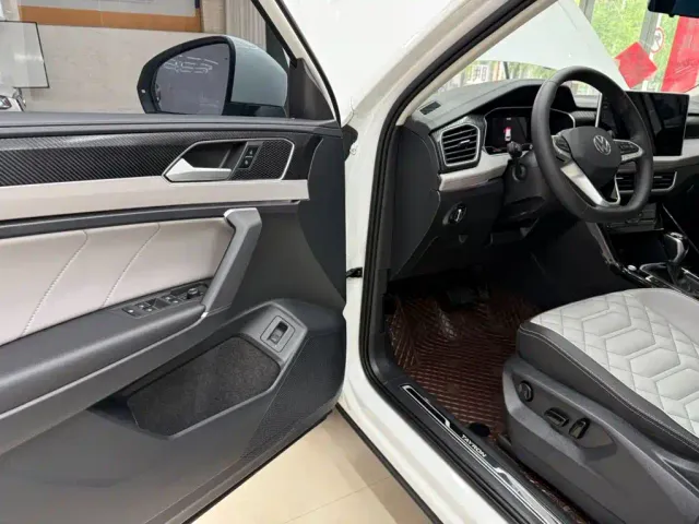 Volkswagen Tayron 2023 280TSI 2WD Luxury Plus Advanced Edition — Фото автомобиля 8