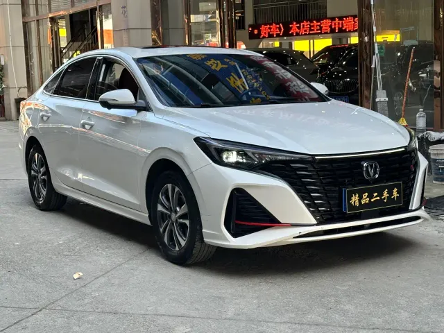 Changan Eado — Фото автомобиля 3