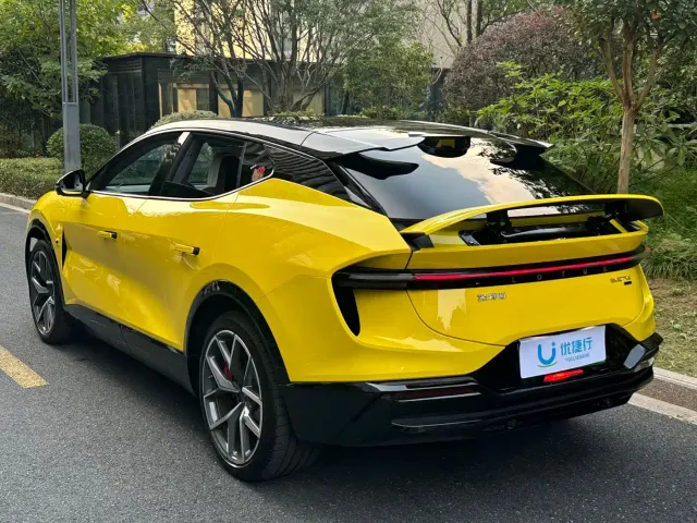 Lotus Eletre — Фото автомобиля 3