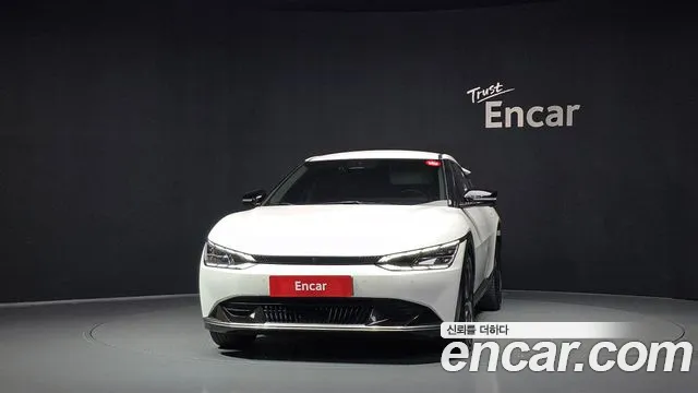 Kia EV6 — Фото автомобиля 3