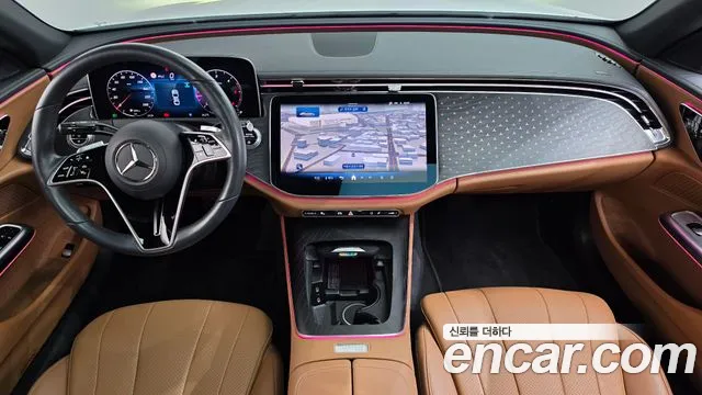 Mercedes-Benz E-Class — Фото автомобиля 7