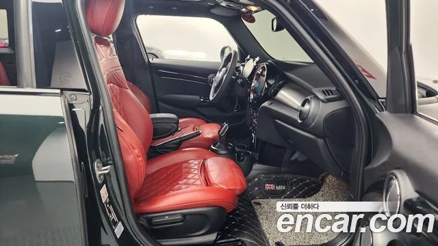 Mini Cooper Cooper 5 дверей Resolute Edition — Фото автомобиля 24