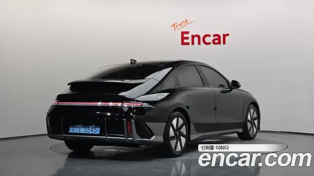 Hyundai Ioniq6 — Фото автомобиля 2