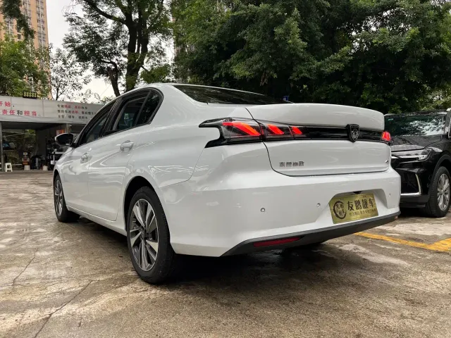 Peugeot 408 — Фото автомобиля 20