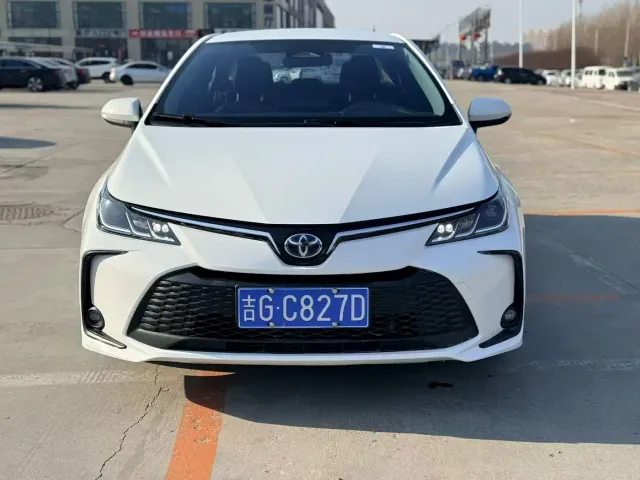 Toyota Corolla — Фото автомобиля 2