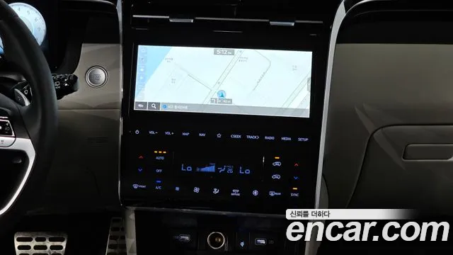 Hyundai Tucson Tucson (NX4) Бензин 1.6 турбо 2WD — Фото автомобиля 13