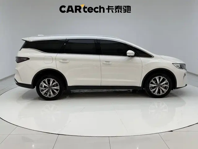 Geely Jiaji — Фото автомобиля 4