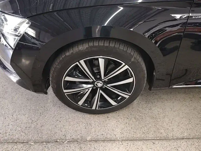Skoda Superb — Фото автомобиля 22