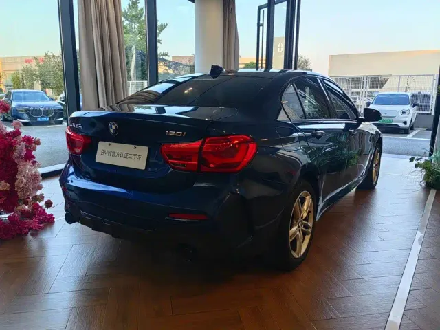 BMW 1 Series — Фото автомобиля 4