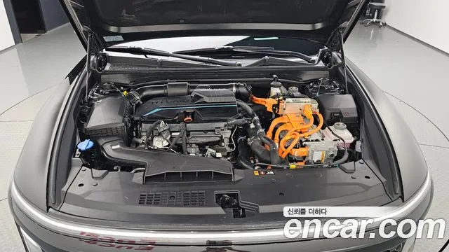 Hyundai Grandeur GN7 — Фото автомобиля 9