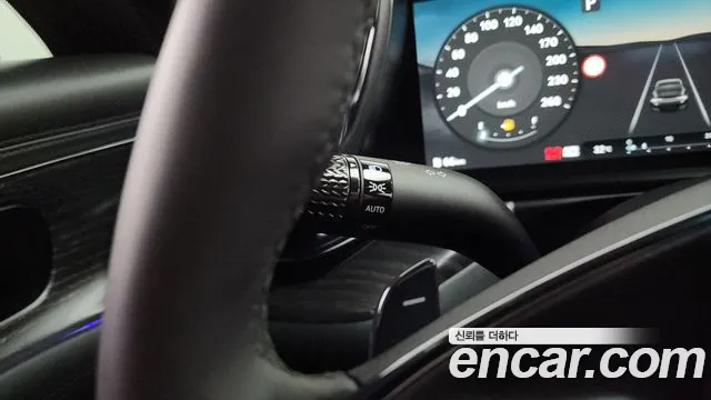 Genesis G90 — Фото автомобиля 23
