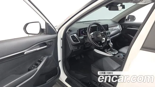 Kia Seltos Новый Seltos Бензин 1.6 турбо 2WD — Фото автомобиля 10