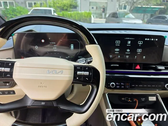Kia Carnival Generation 4 — Фото автомобиля 10